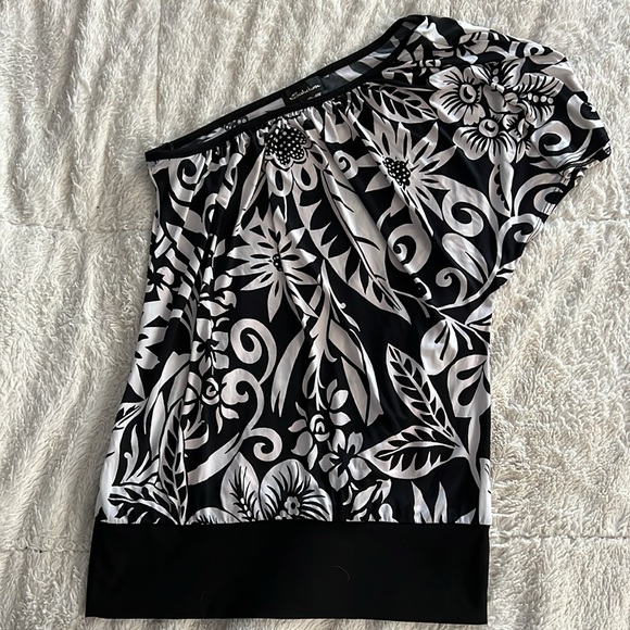 Lot 9- Dressy Shirts - medium - Picture 2 of 3
